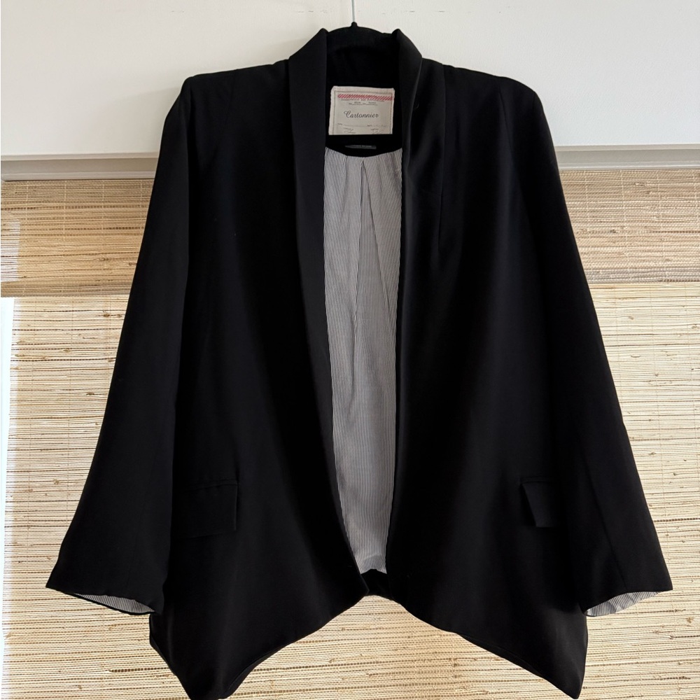 GUC - Cartonnier Classic Black flowy Blazer - size 6